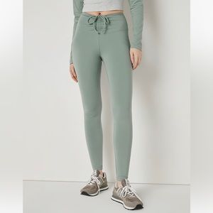 NWT PINK Victoria’s Secret High Waist Ruched Leggings Size XS